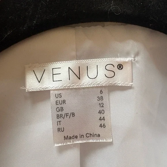 **WHITE** Double-Breasted Women's Blazer and Shorts Set - Super Cute and Comfy! - Picture 6 of 7